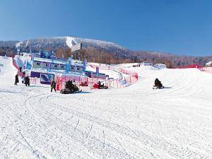 雪山上的赛事“护航者818www威尼斯”(图1)